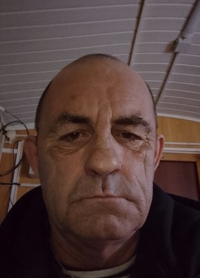 Сергей Буторин из Нового Уренгоя 52 года