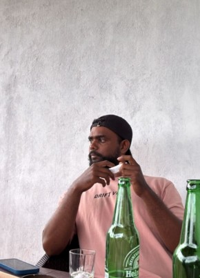 Ashen shehan из ෙකාළඹ 22 года