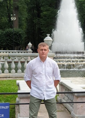 Александр, 45, Россия, Усть-Омчуг
