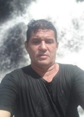 Carlos Roberto d из Itumbiara 53 года
