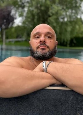 Павел из Paris 59 лет