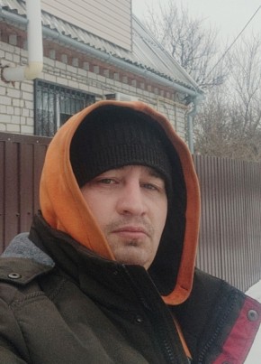 Денис из Калача-на-Дону 33 года