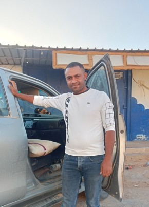 Bilal elbiz из El Oued 35 лет