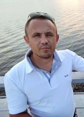 Сергей из Самары 44 года