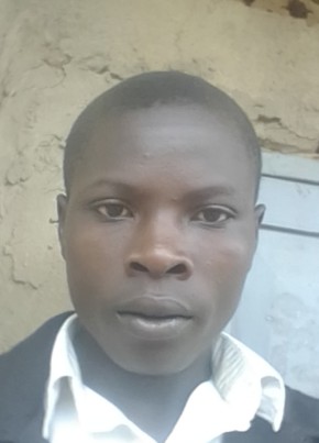 Mwesigwa, 20, Uganda, Kasese
