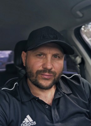 Руслан из Перевальное 45 лет