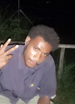 Simon, 19, Solomon Islands, Honiara