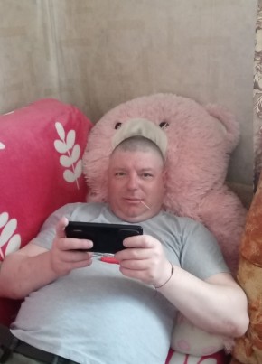 Роман из Поронайска 44 года