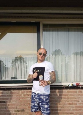 Daniels, 38, Latvijas Republika, Liepāja