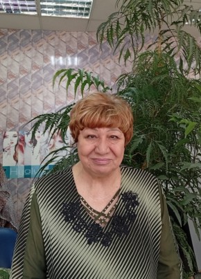 Людмила из Новосибирска 67 лет