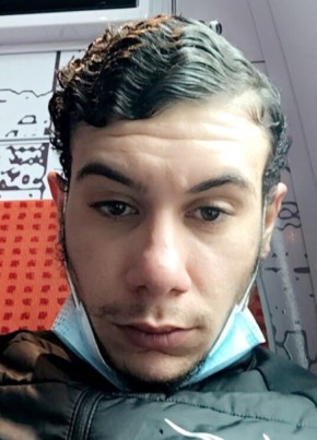 Yanis, 22, République Française, Paris