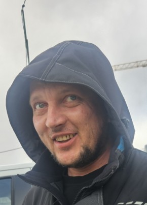 Александр из Партизанска 44 года