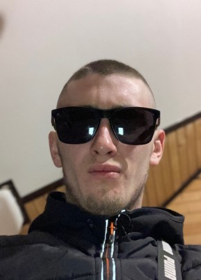 Russian из Ząbki 18 лет