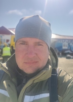 Сергей из Диксона 44 года