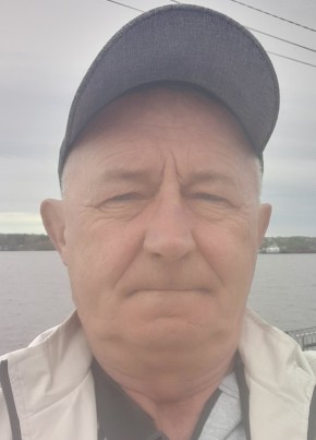 Саша из Старого Оскола 62 года