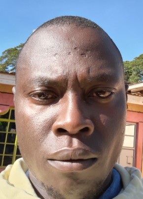 Mkenya, 33, Kenya, Nairobi