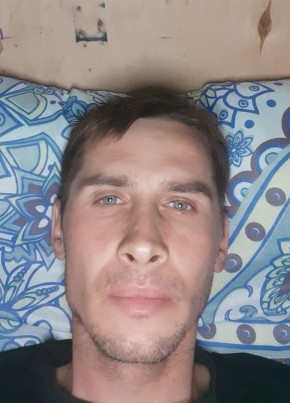 Роман, 37, Россия, Кировград