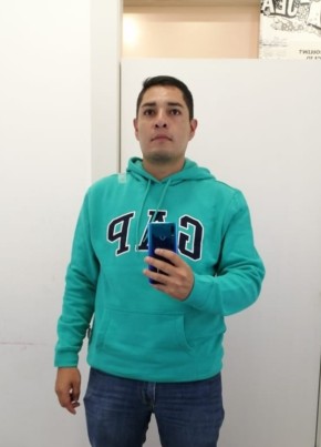 Oswaldo, 34, Estados Unidos Mexicanos, Santiago de Querétaro