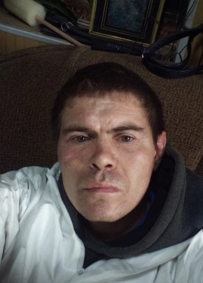 Женя из Пласта 39 лет