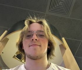 Slava, 18, Tokyo