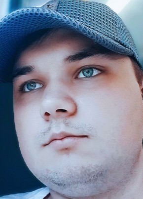 Алексей из Климовска 23 года