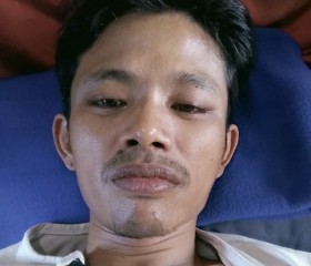 thinHtoo, 35, Magway