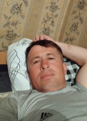Игор, 40, Россия, Черепаново