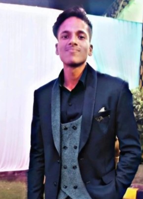 Raghav, 20, India, Nawabganj
