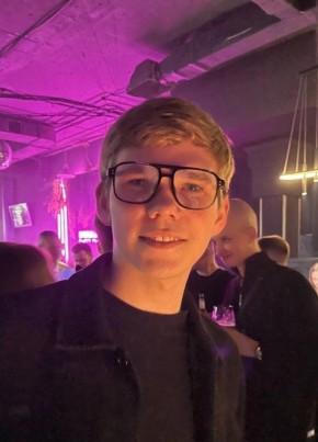 Andrey из Калининграда 20 лет
