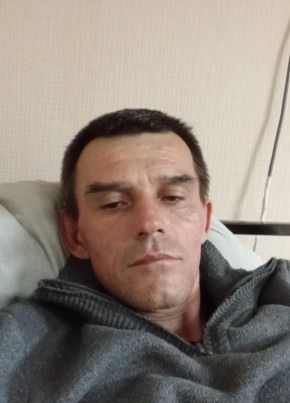 Максим из Электростали 46 лет