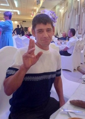 Руслан из Добрыя 48 лет