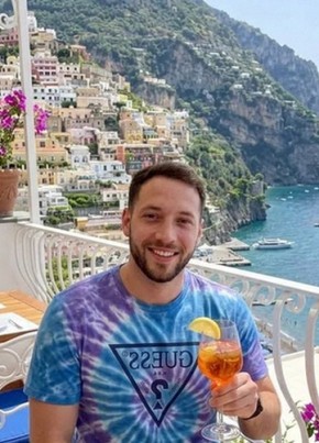 Денис из Пятигорска 37 лет