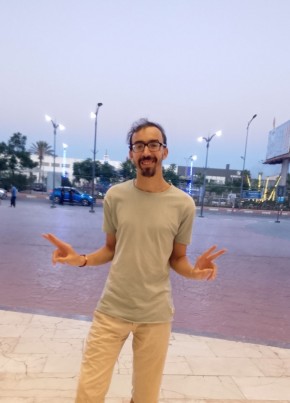 Houssem Beldjenn из Oran 31 год