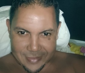 Alex, 43, Cumana