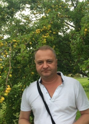 Роман из Энгельса 54 года
