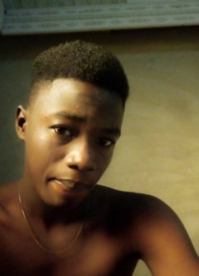 Brown, 23, Ghana, Accra