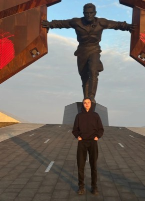 Володя из Льговския 19 лет