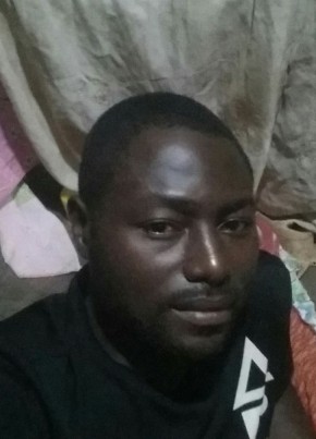 Innocent , 34, Republic of Cameroon, Yaoundé