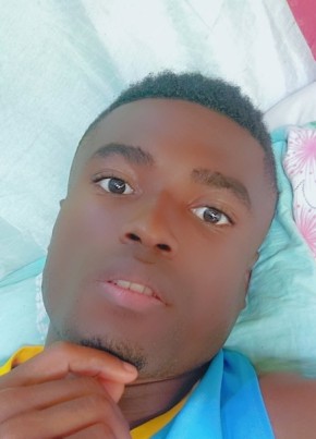 George Francky из Yaoundé 23 года