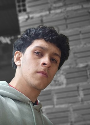 Axel из Asunción 19 лет