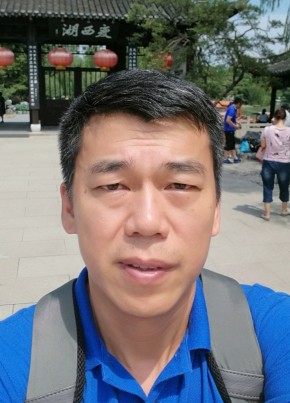 Витя Чжу, 53, 中华人民共和国, 哈尔滨