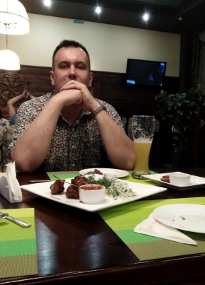 Павел из Дзержинска 43 года