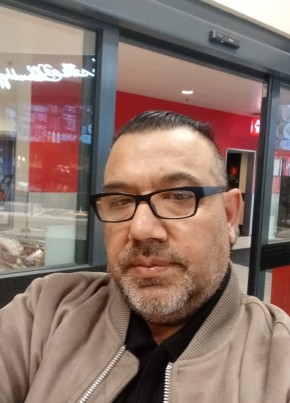 Bohumil из Praha 49 лет