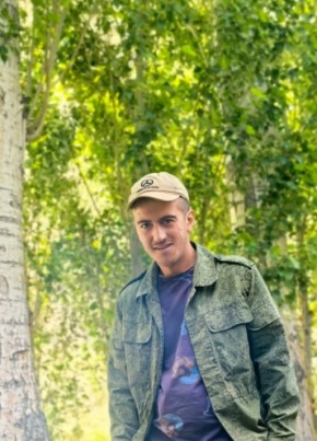 Сомон Хомид из Душанбе 26 лет