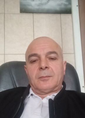 Андрей из Зернограда 58 лет