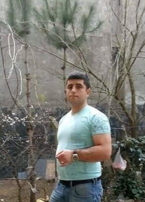 Ağrılı, 32, Türkiye Cumhuriyeti, İstanbul