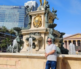 Vitaliy, 60, Lod