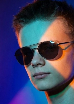 Максим из Черемхово 18 лет