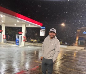 Carlos, 30, San Antonio
