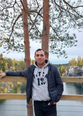 Василий, 32, Россия, Вырица